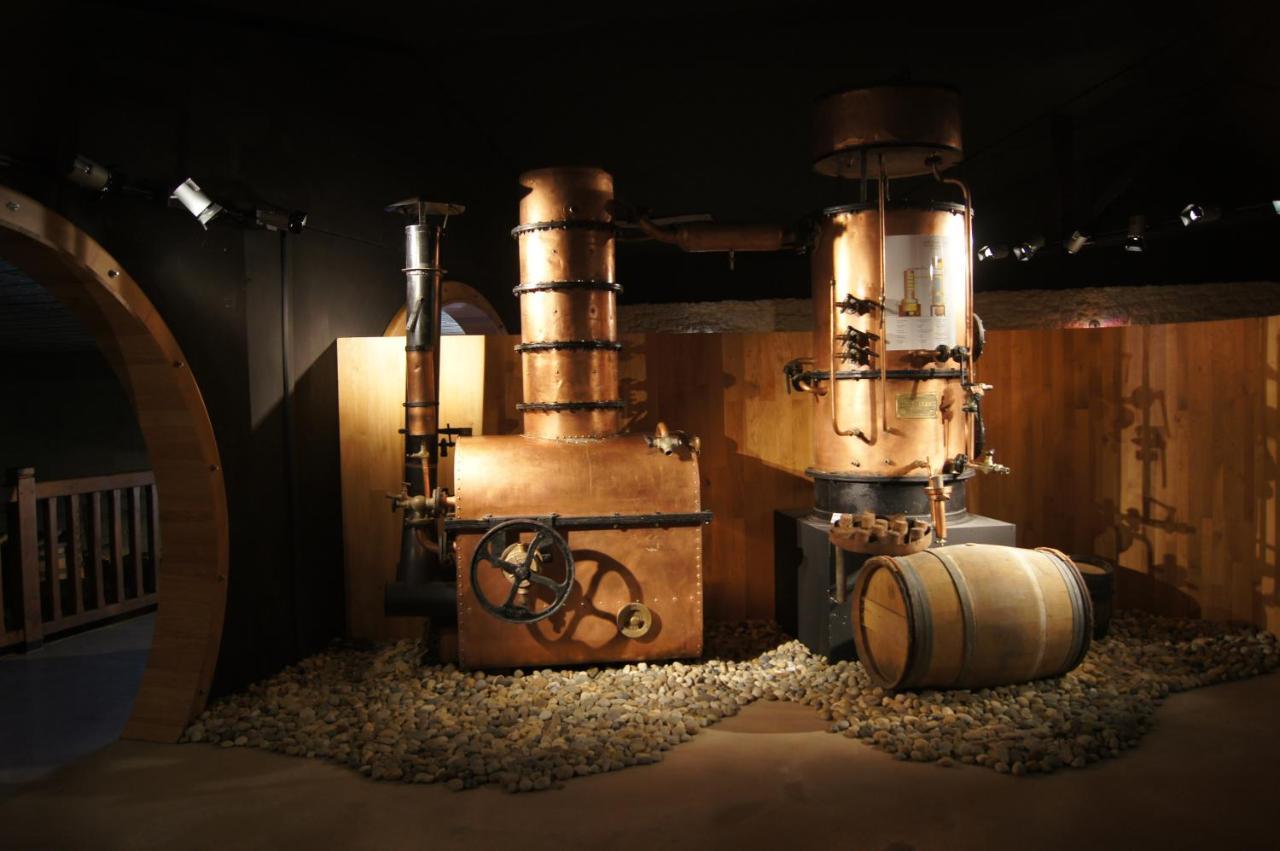 Chateau De Mons Armagnac Caussens Eksteriør bilde